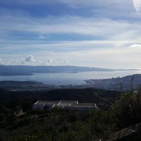 Villa T3 Bas De 130m2 Vue Golfe D'ajaccio