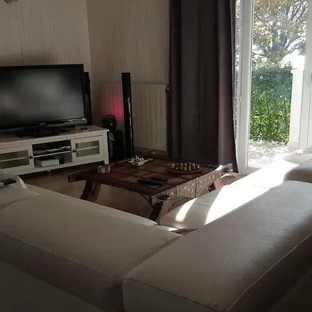 Villa T3 Bas De 130m2 Vue Golfe D'ajaccio *